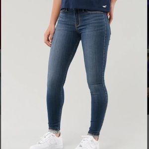 Hollister Mid-Rise Dark Blue Jeans